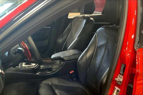 Melbourne Red Metallic 2016 BMW 328 xDrive