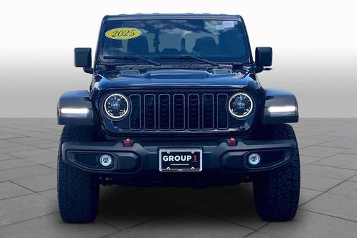 Black Clearcoat 2025 Jeep Gladiator Rubicon