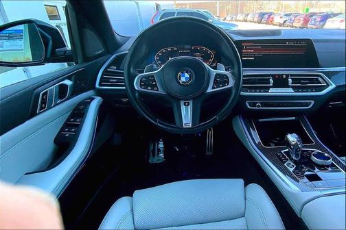 Tanzanite Blue II Metallic 2023 BMW X5 M50i