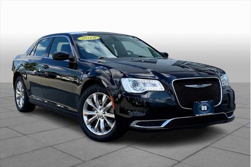 2018 Chrysler 300 Touring