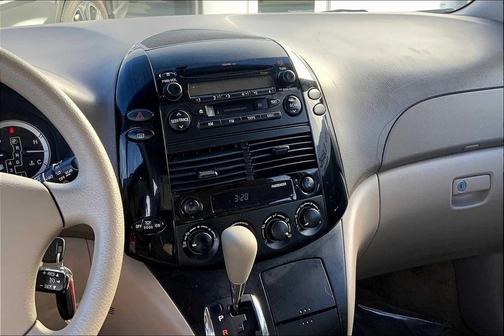 2005 Toyota Sienna CE