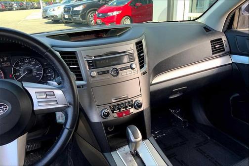 2010 Subaru Outback 2.5 i Premium