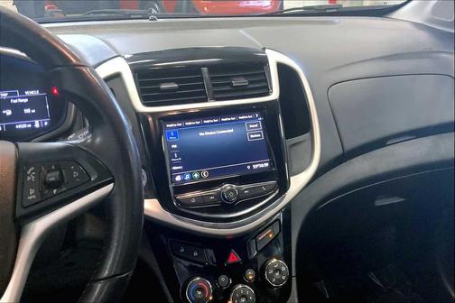 2020 Chevrolet Sonic FWD Sedan LT