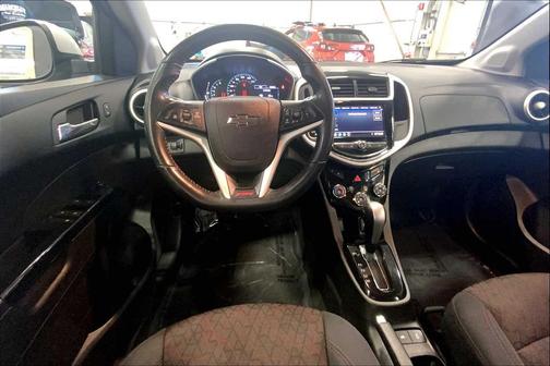 2020 Chevrolet Sonic FWD Sedan LT