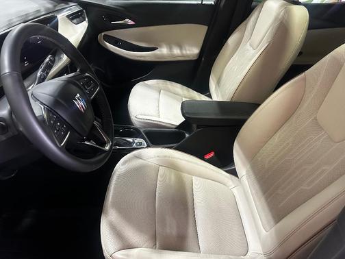 2025 Buick Encore GX Avenir