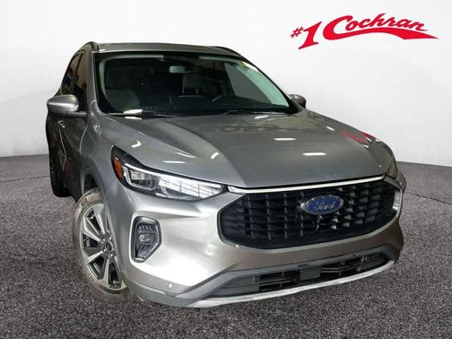 Iconic Silver Metallic 2023 Ford Escape Platinum
