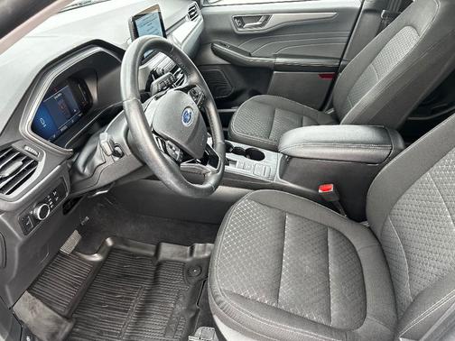 Carbonized Gray Metallic 2023 Ford Escape Active