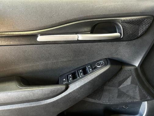 Cherry Black 2021 Kia Seltos LX