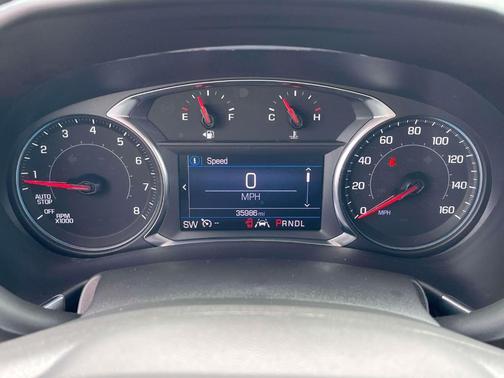 Gray 2022 Chevrolet Equinox 1LT