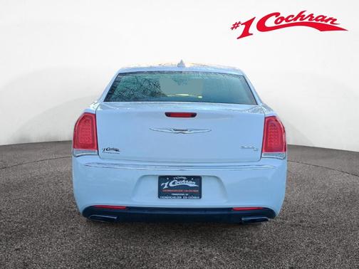 2015 Chrysler 300C Base