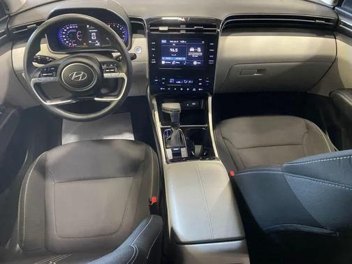 White Pearl 2024 Hyundai TUCSON SEL
