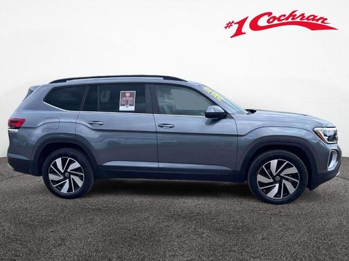 Platinum Gray Metallic 2025 Volkswagen Atlas 2.0T SE w/Technology