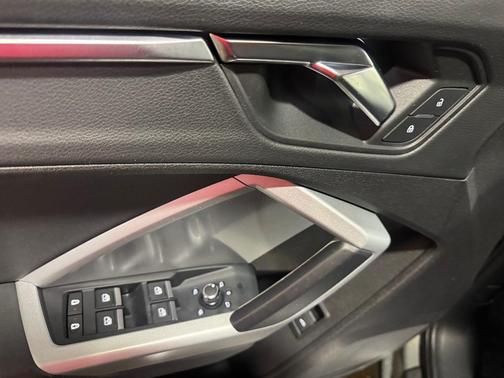 2021 Audi Q3 45 S line Premium