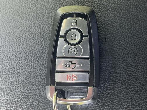 Agate Black 2023 Ford F-150 XLT