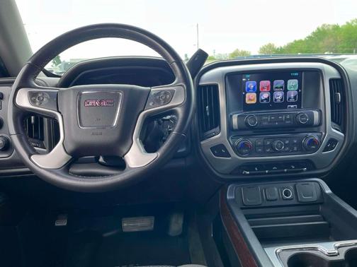 Onyx Black 2017 GMC Sierra 1500 SLE