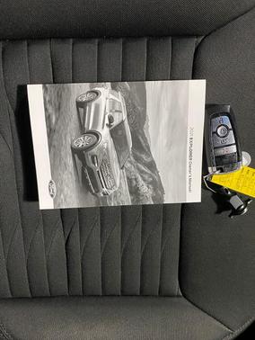 Infinite Blue Metallic Tinted Clearcoat 2021 Ford Explorer XLT