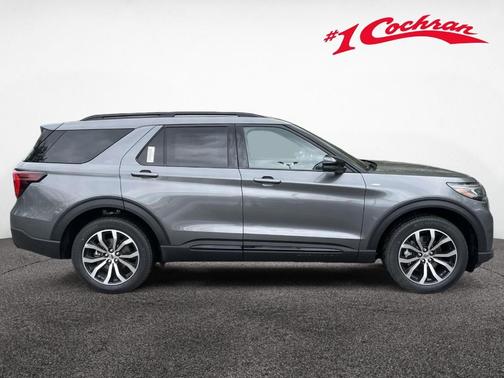 Light Blue Clearcoat Metallic 2026 Ford Explorer ST-Line