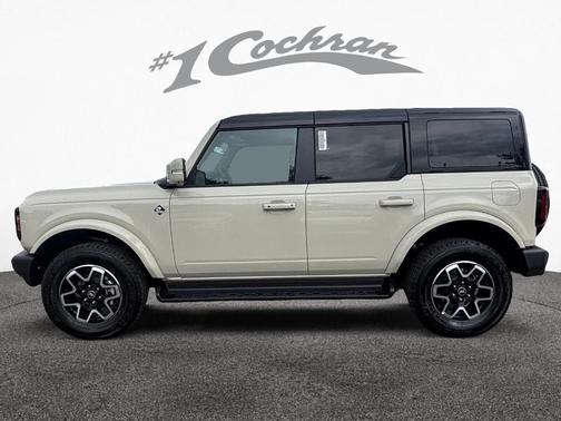 2025 Ford Bronco Outer Banks