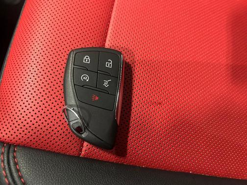 Black 2025 Chevrolet Equinox EV RS