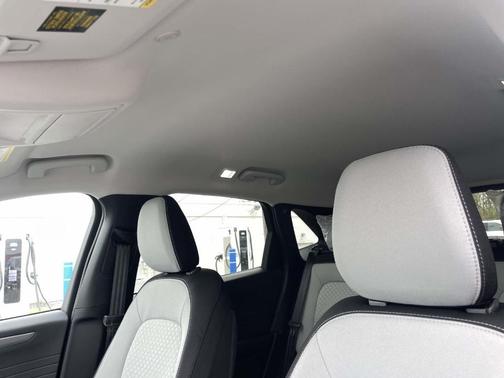 Rapid Red Metallic Tinted Clearcoat 2026 Ford Escape Active
