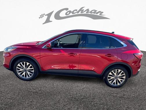 2022 Ford Escape Titanium