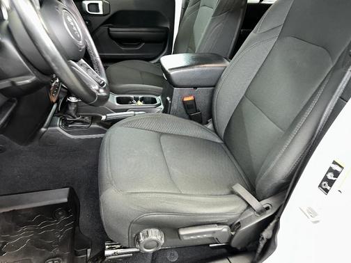 2020 Jeep Wrangler Unlimited Willys