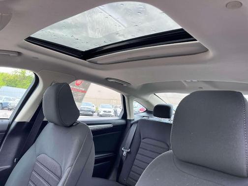 Agate Black 2020 Ford Fusion Hybrid SE