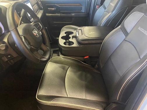 Bright White Clearcoat 2024 RAM 2500 Laramie