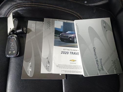 2020 Chevrolet Traverse LT Leather