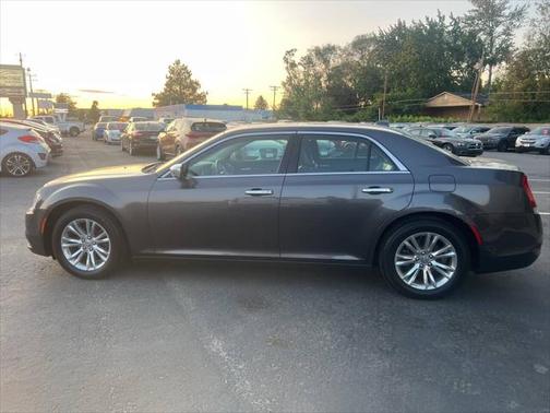 2016 Chrysler 300 S