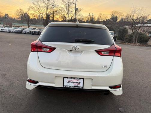 2017 Toyota Corolla iM Base