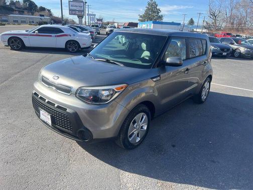 2016 Kia Soul Base