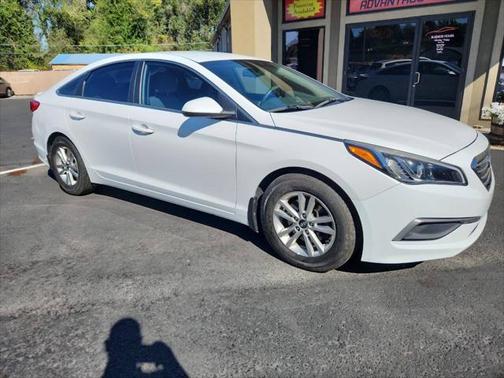 2016 Hyundai SONATA SE