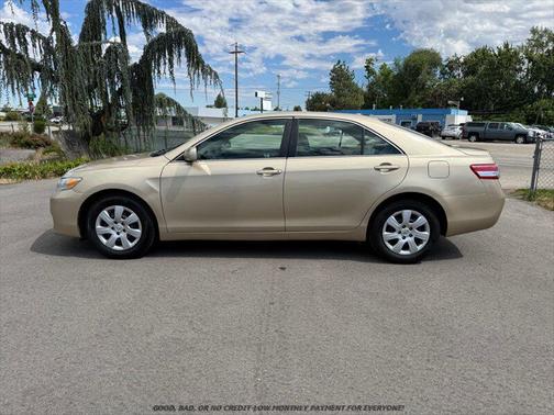 Sandy Beach Metallic 2011 Toyota Camry LE