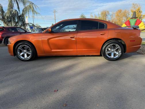 2011 Dodge Charger V6