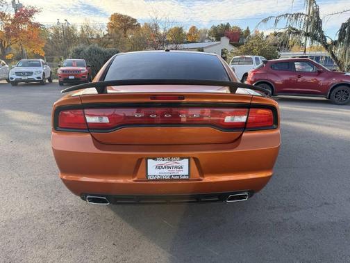 2011 Dodge Charger V6