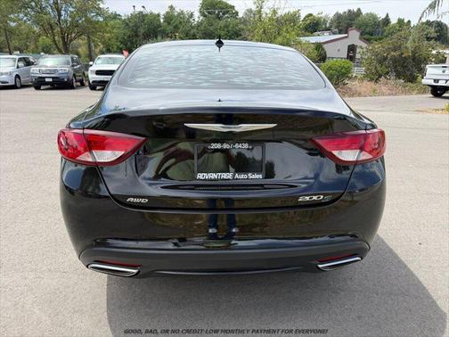Black Clearcoat 2016 Chrysler 200 S