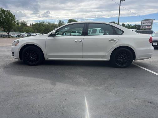 2014 Volkswagen Passat 2.5L S