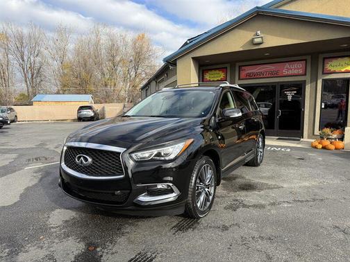 2017 INFINITI QX60 Base