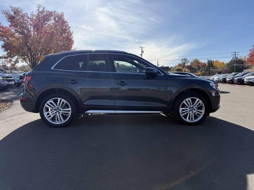 2018 Audi Q5 2.0T Premium Plus