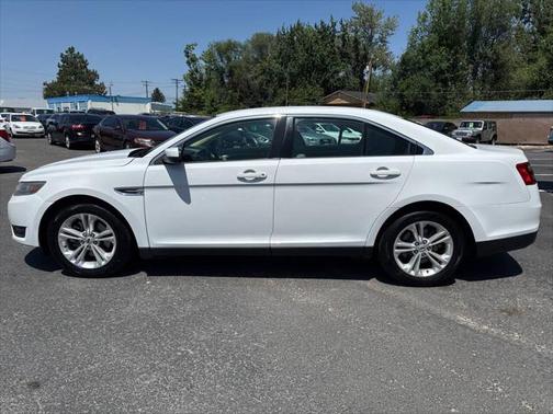 2017 Ford Taurus SEL AWD 4dr Sedan