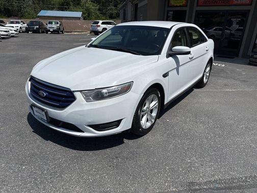 2017 Ford Taurus SEL