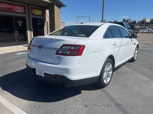2017 Ford Taurus SEL