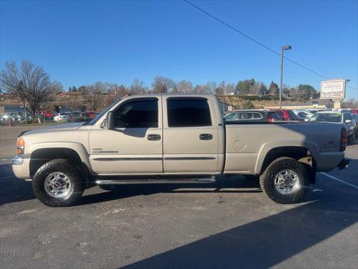 2004 GMC Sierra 2500 SLT H/D Crew Cab