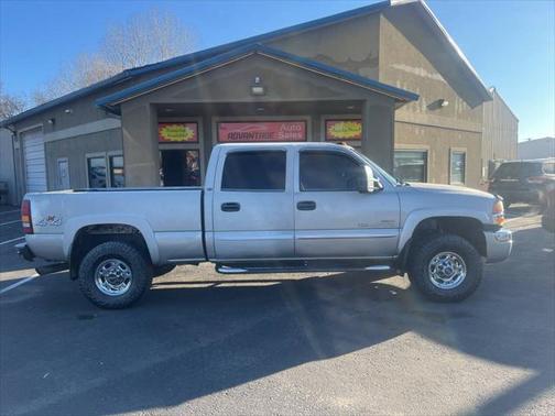 2004 GMC Sierra 2500 SLT H/D Crew Cab