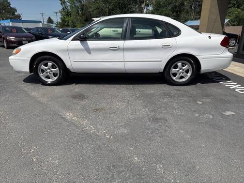 2006 Ford Taurus SE 4dr Sedan