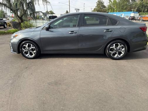 2019 Kia Forte LXS 4dr Sedan