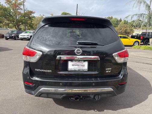 2016 Nissan Pathfinder SV