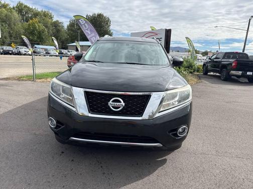 2016 Nissan Pathfinder SV