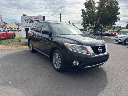 2016 Nissan Pathfinder SV